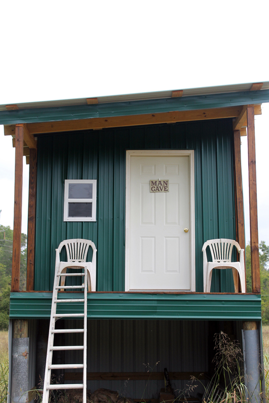 Man cave hunting cabin design - great ideas for a cabin in the woods!