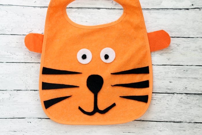 no sew tiger baby bibs