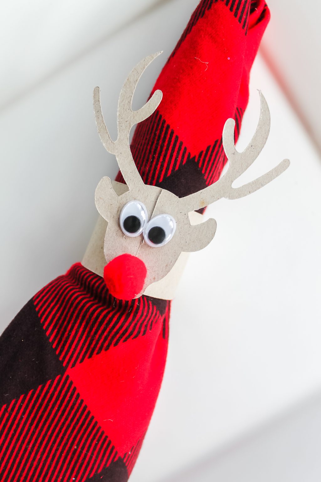 DIY Christmas Napkin Rings with a Cricut Angie Holden The Country