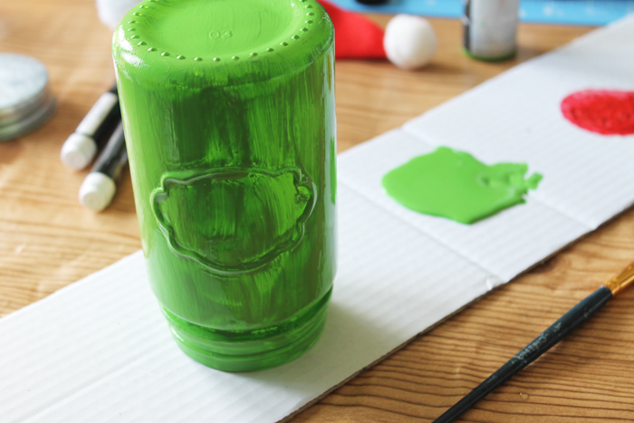 Make this Grinch mason jar for your Christmas decor! Perfect for a gift in a jar!