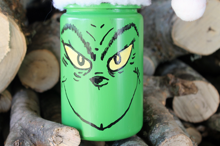 Make this Grinch mason jar for your Christmas decor! Perfect for a gift in a jar!