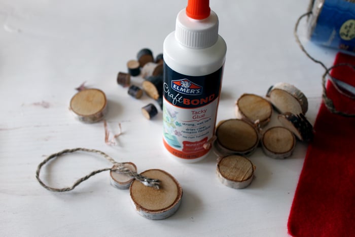 elmers glue wood slice