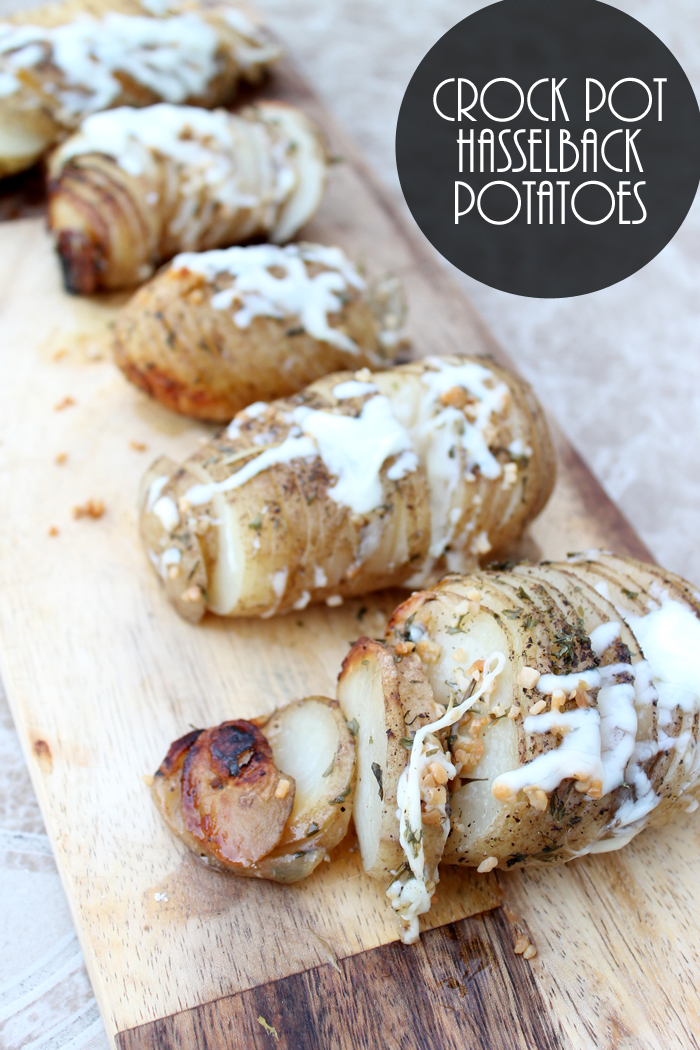 Easy recipe for crock pot hasselback potatoes to make in your slow cooker!