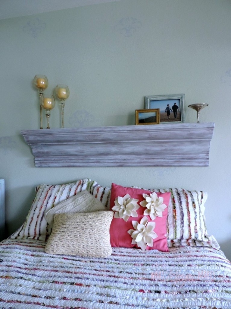 Unique headboard ideas for your home! DIY ideas to spruce up your bedroom on a budget!