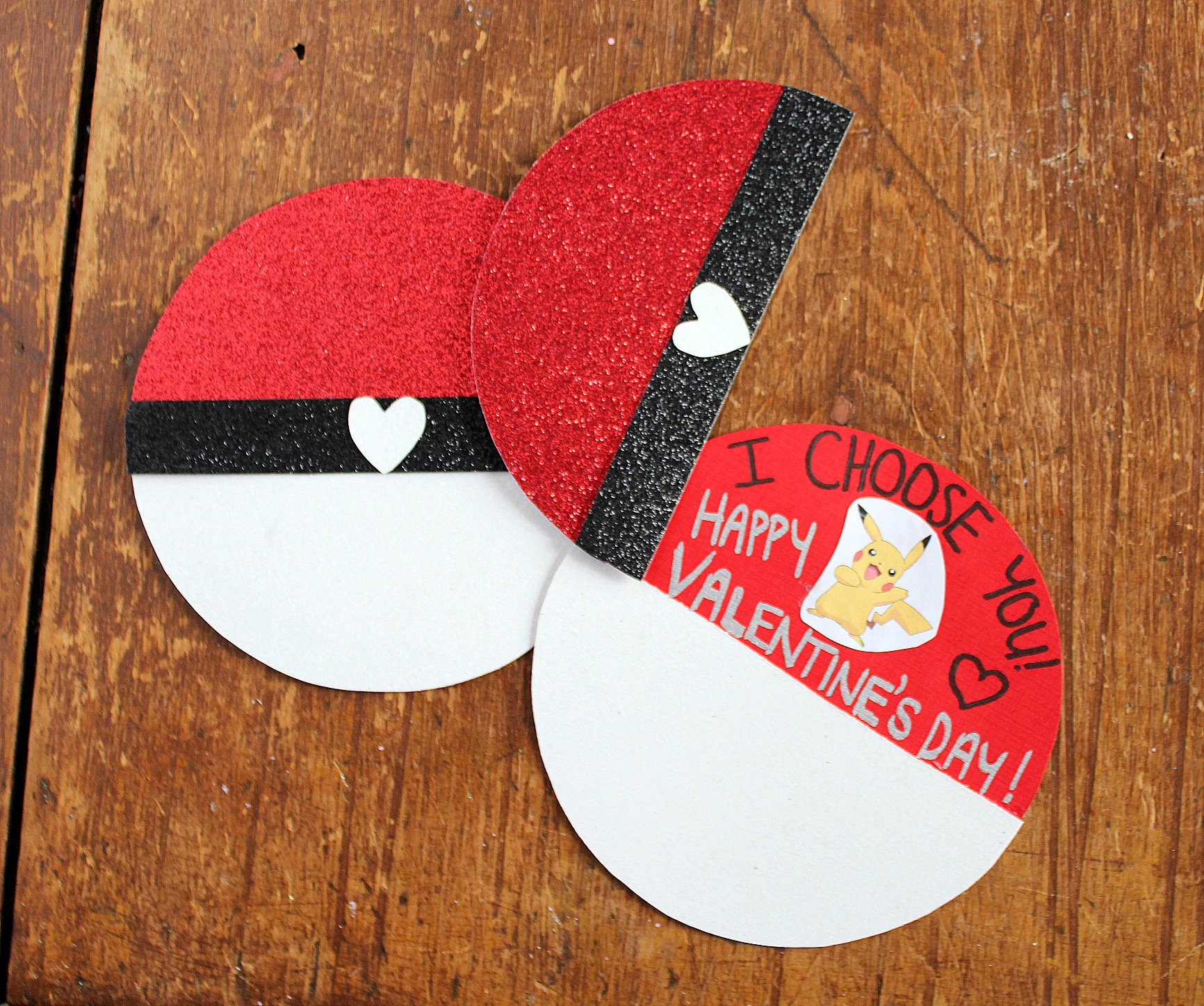 Great quick and easy Valentine's Day crafts that can be made in 15 minutes or less!