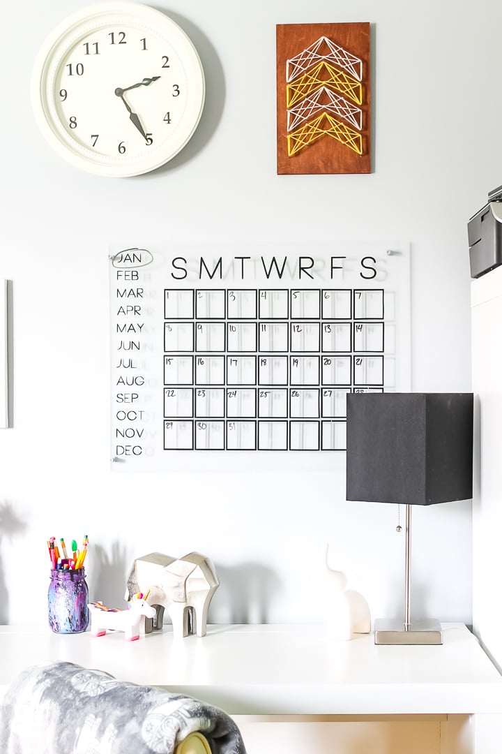 diy acrylic calendar