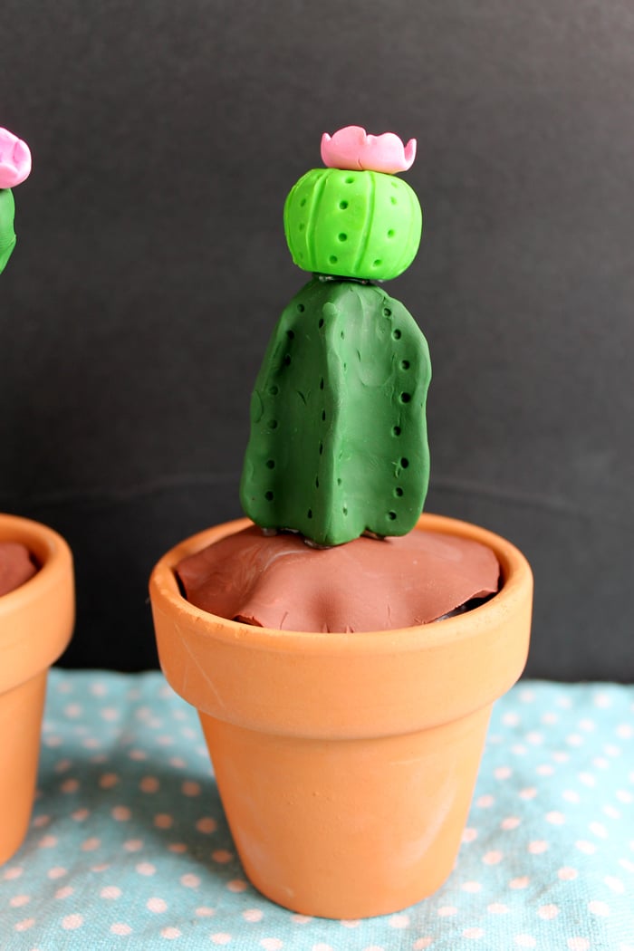 This DIY clay cactus is so easy that anyone can make it!