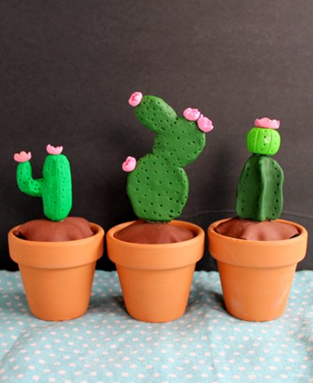 This DIY clay cactus is so easy that anyone can make it!