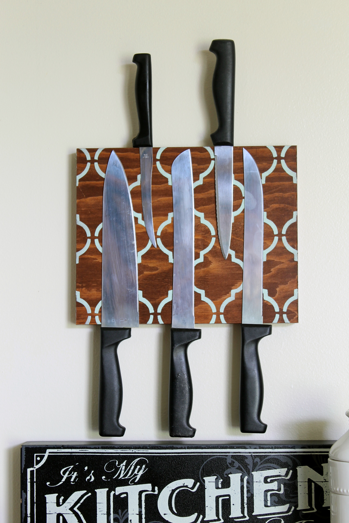 magnetic knife block