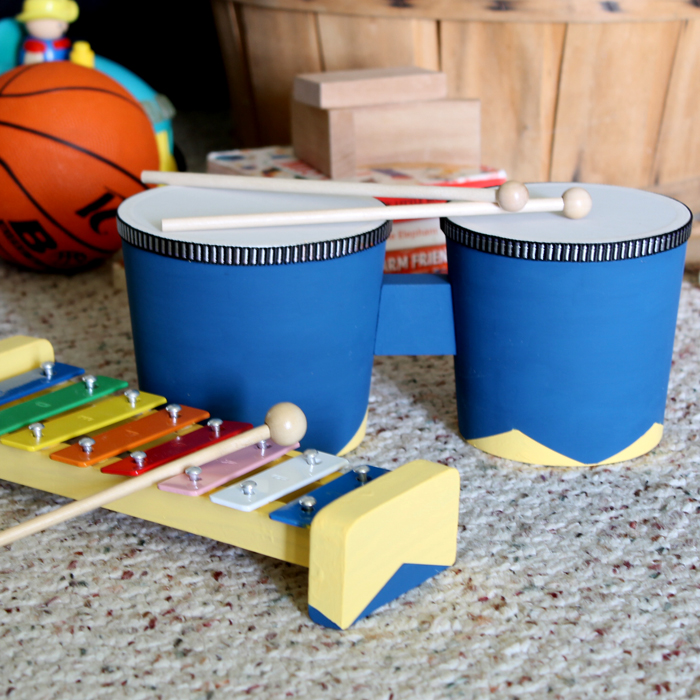 Painting toy wood instruments makes a great gift idea that is inexpensive and perfect for kids!