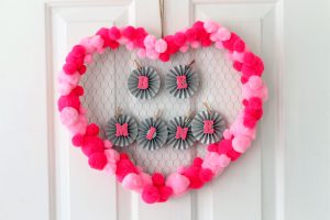 Quick Valentine's Day Wreath Idea - easy craft idea for your home!