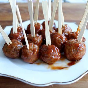 Make this crockpot meatballs appetizer recipe for your next party!