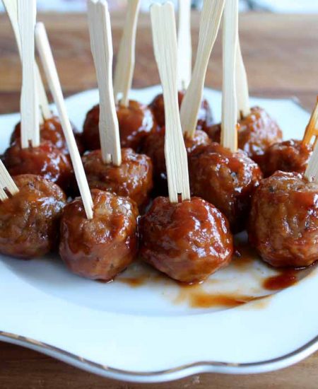 Make this crockpot meatballs appetizer recipe for your next party!