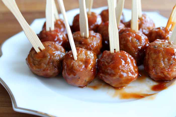 Make this crockpot meatballs appetizer recipe for your next party!