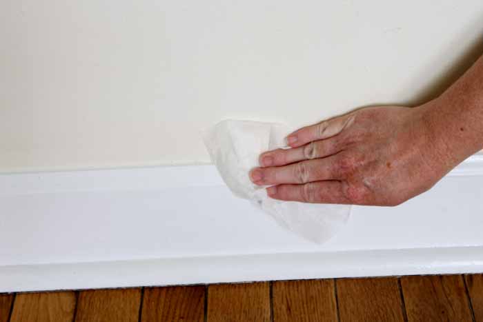 how to keep baseboards clean