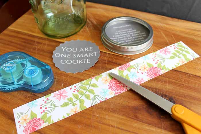 Make these oatmeal mason jar cookies for any occasion! Give the gift of cookies in a jar!