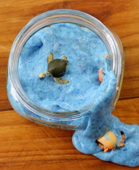 Make this ocean slime for kids! A NO Borax recipe!