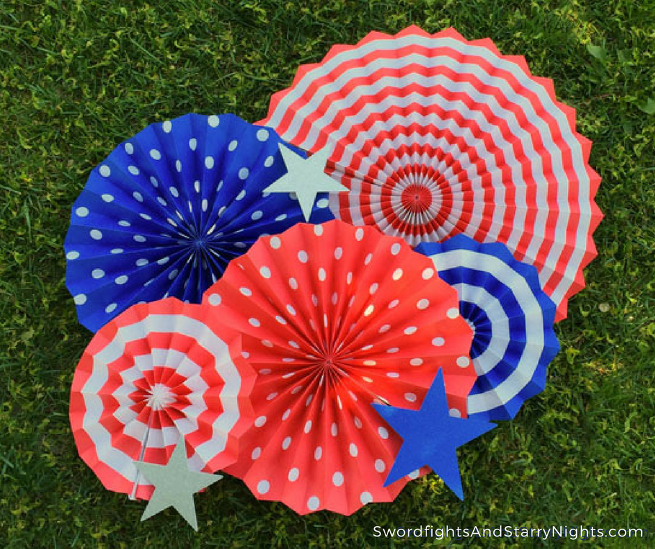 Quick and easy patriotic crafts that take 15 minutes or less to make!