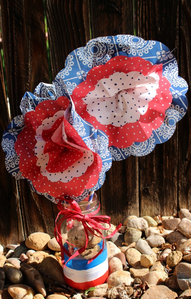 Quick and easy patriotic crafts that take 15 minutes or less to make!