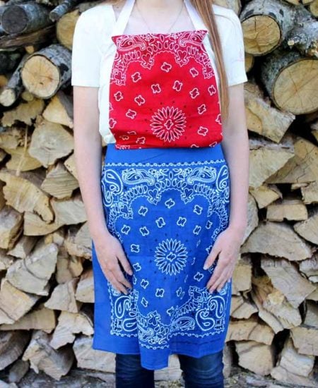 Make this DIY apron from 2 bandannas in less than 15 minutes!