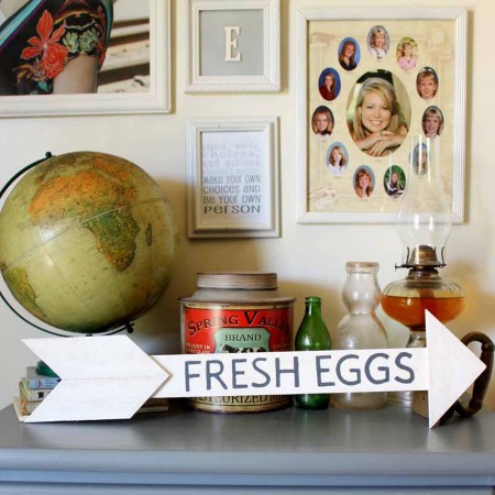 Farmhouse Kitchen Decor: Make this fresh eggs sign in minutes with these instructions!