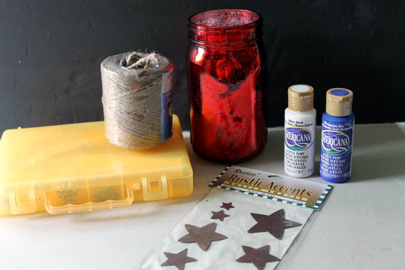 Jar decorations for your summer party! Make this in just minutes for the 4th of July and more!