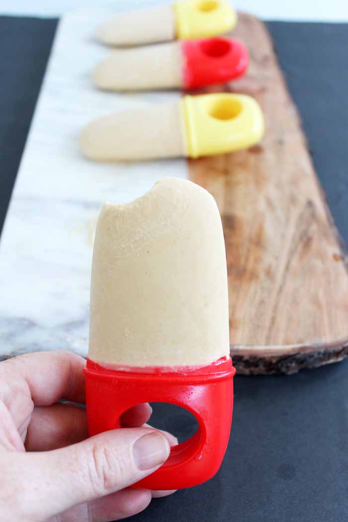 Make these peanut butter yogurt popsicles this summer!