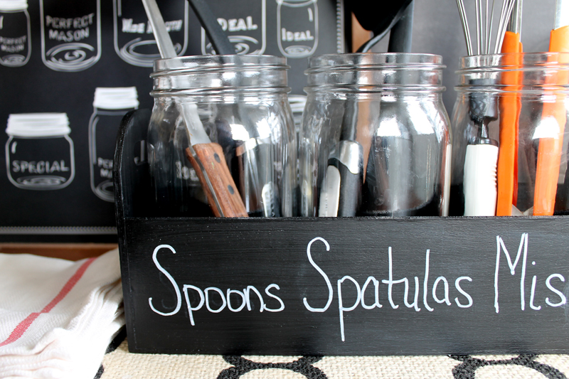 Make this utensil organizer for your home! An easy project using mason jars!