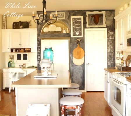 You will love these farmhouse kitchen ideas! Use them to inspire your own Fixer Upper style home!