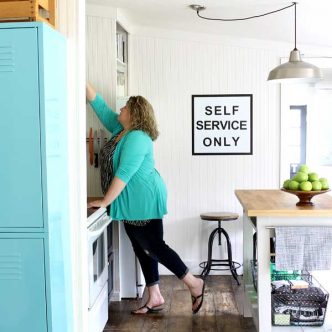 You will love these farmhouse kitchen ideas! Use them to inspire your own Fixer Upper style home!