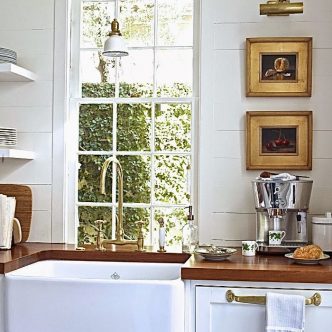 You will love these farmhouse kitchen ideas! Use them to inspire your own Fixer Upper style home!
