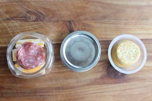 Make these mason jar lunchables to take with you anywhere! Perfect for school!