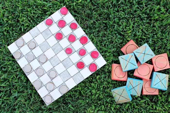 Outdoor yard games: Make a reversible game board for checkers and tic tac toe on the grass!