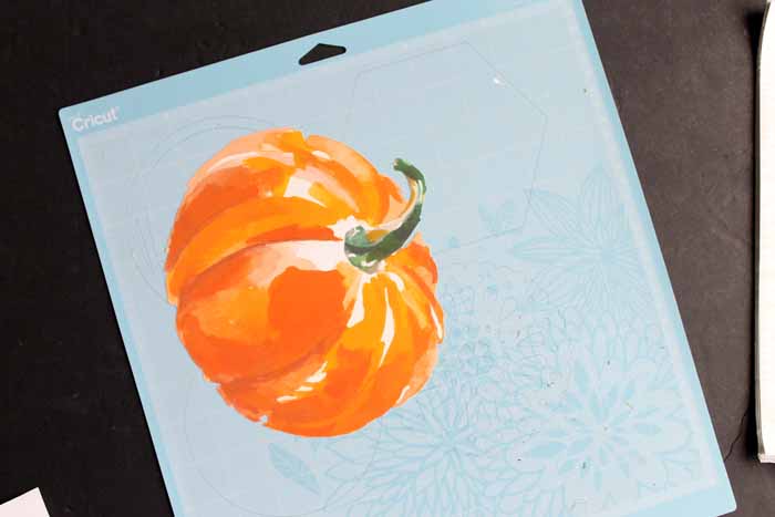 Adjusting the settings on your Cricut machine can help you produce cleaner cut graphics!