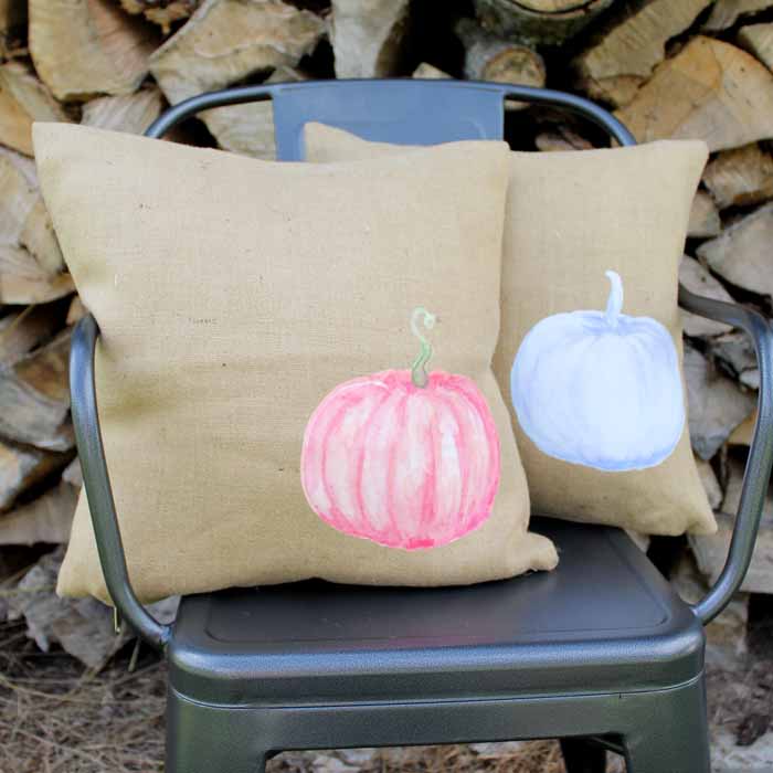 These adorable pumpkin throw pillows are such an easy DIY project that only takes a few minutes to complete!