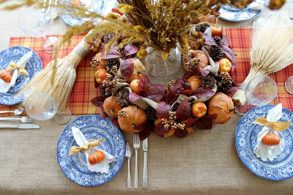 Wheat bunches accent this DIY Thanksgiving tablescape
