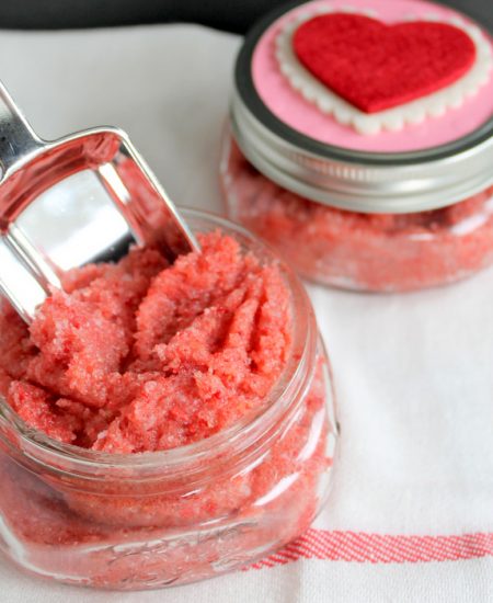 How to make sugar scrub: An easy DIY gift idea for any occasion!