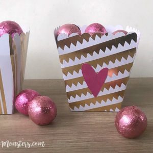 Valentine Treat Boxes by 5 Little Monsters