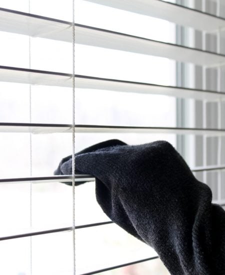The best way to clean blinds - tips and tricks for doing it quicker, easier, and all naturally!