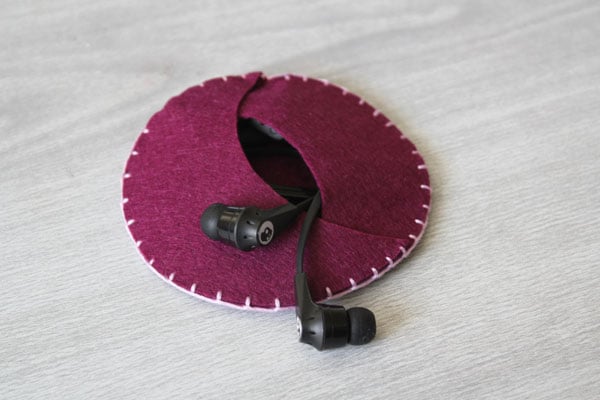 felt earbud holder