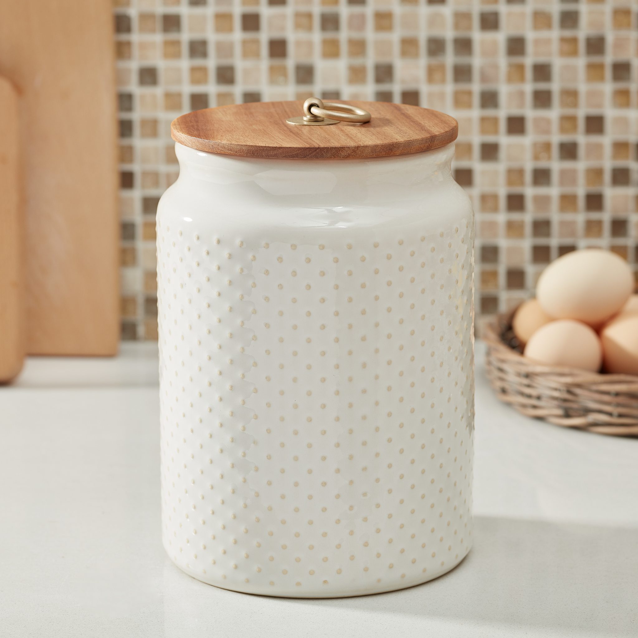 hobnail canister