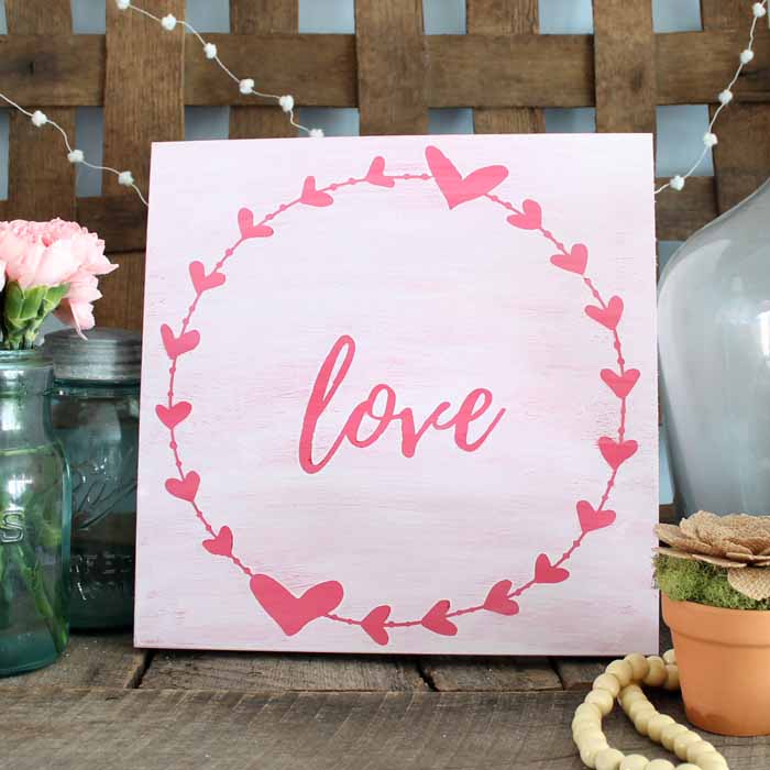 How to Add Cricut Vinyl on Canvas - Angie Holden The Country Chic Cottage