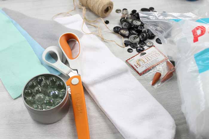 project supplies for sock snowman