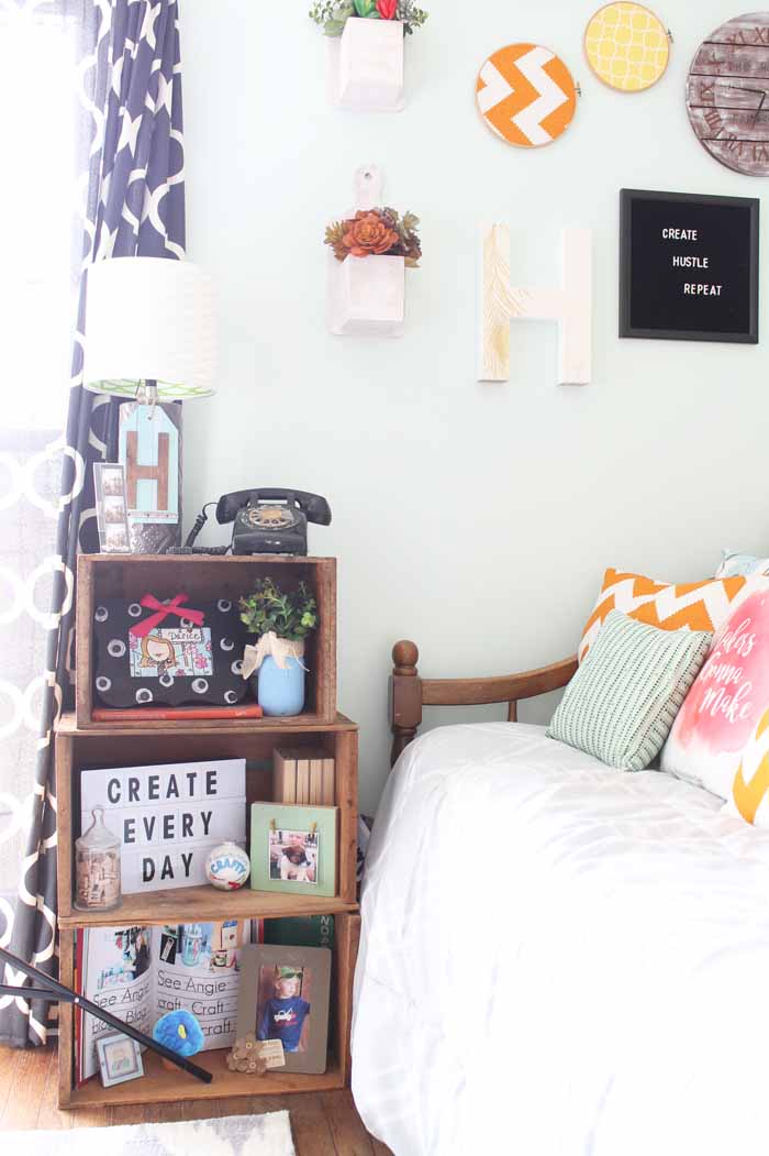 Craft room organization can include all art