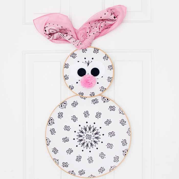 Bunny Easter Wreath: An Easter Bunny from Bandannas