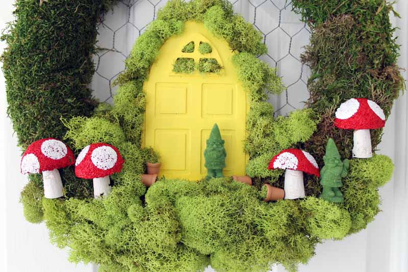 gnome wreath idea