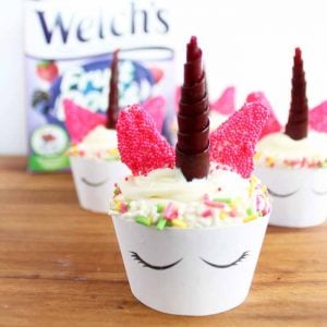 Make unicorn cupcakes in minutes with these free printable wrappers and a few fun ingredients!