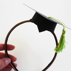 Mini Mortarboard Headband by 30 Minute Crafts