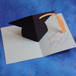 Pop-up Graduation Card by 30 Minute Crafts
