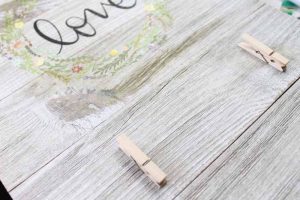 Clothespin Picture Frame with Cricut Wisteria EasyPress - Angie Holden ...